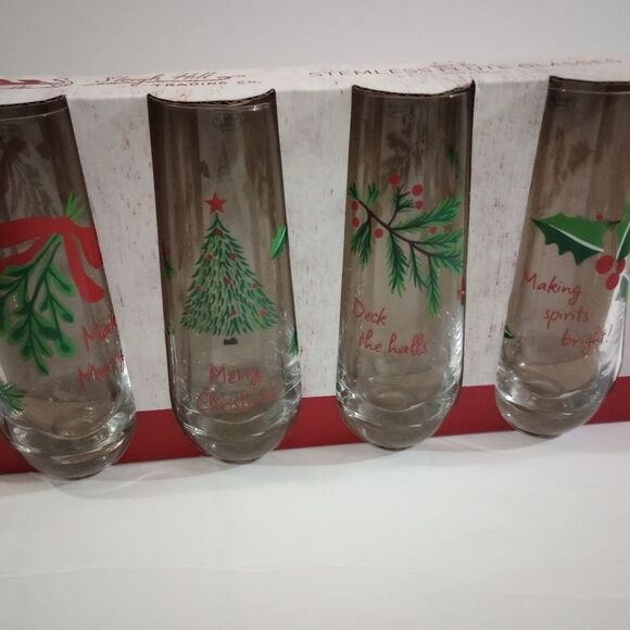 🆕🍷 Sleigh Hills Christmas Stemless Wine Glasses - Picture 2 of 4